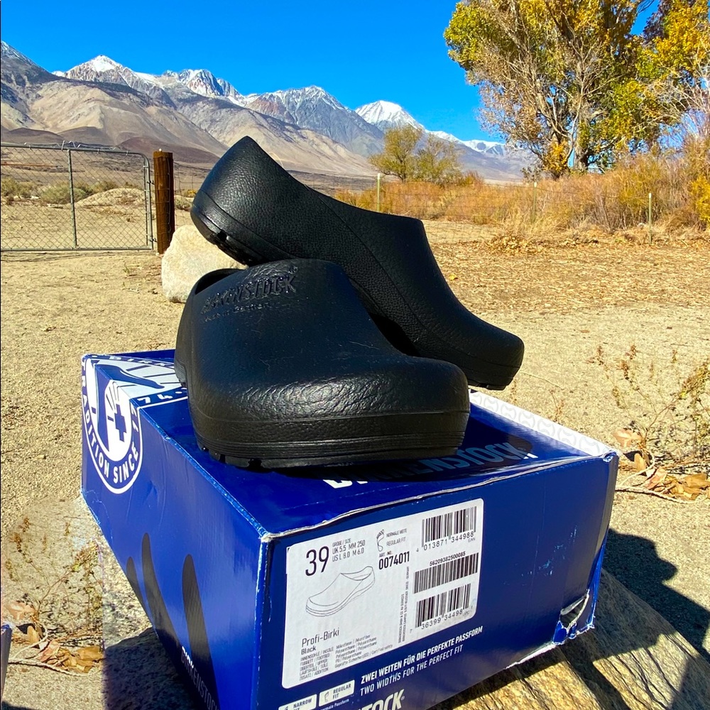 Birkenstock brand new non slip clogs